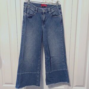 Guess-Los Angeles Women's Sz.28 Distressed Frayed Bottom Kick Crop Jeans-Vintage